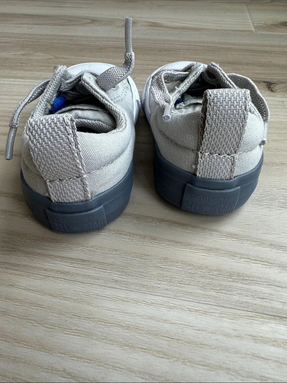 Converse Toddler Sneakers in Light Gray and White